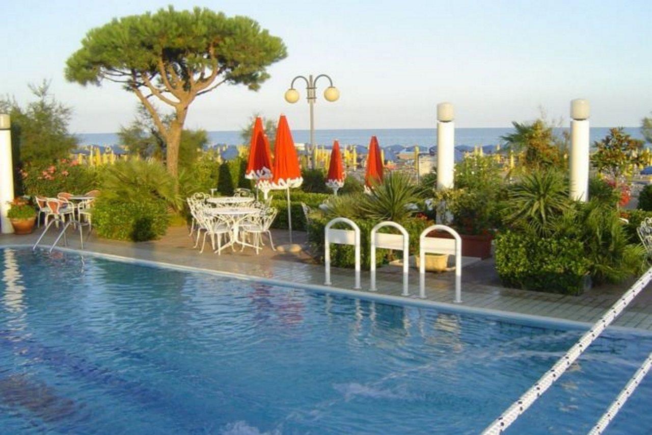 Ruhl Beach Hotel & Suites Τζεσόλο Λίντο Εξωτερικό φωτογραφία