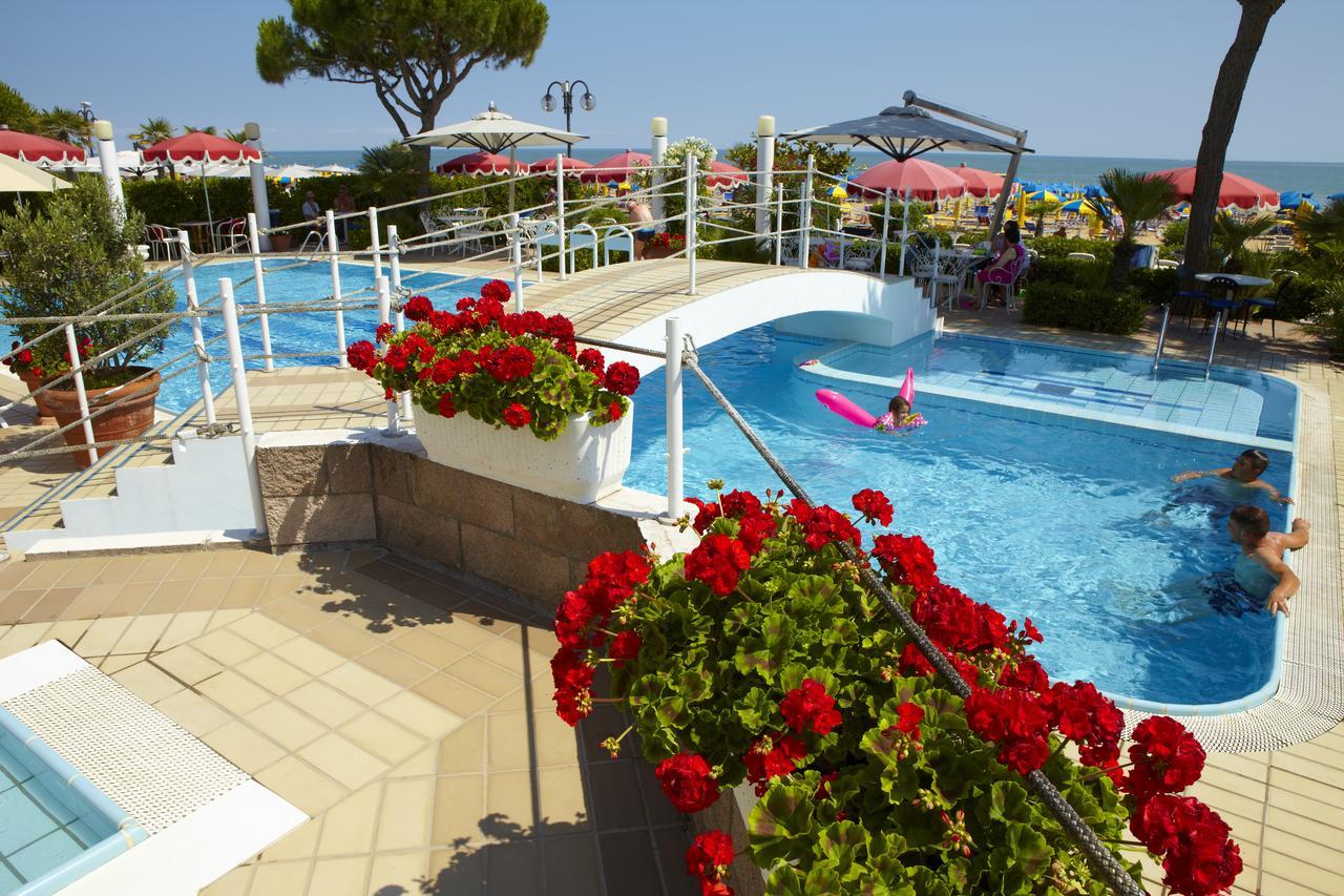 Ruhl Beach Hotel & Suites Τζεσόλο Λίντο Εξωτερικό φωτογραφία